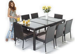 Beautiful and Luxurious Outdoor Furniture Set with Chairs and Glass Top Table