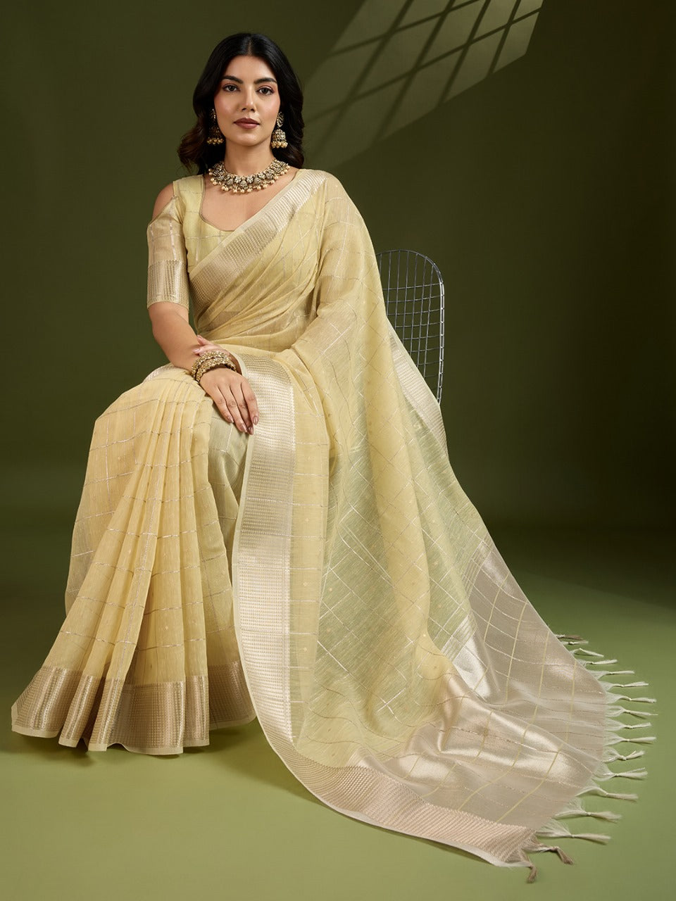 Soft tissue linen silk saree with zari weaving work