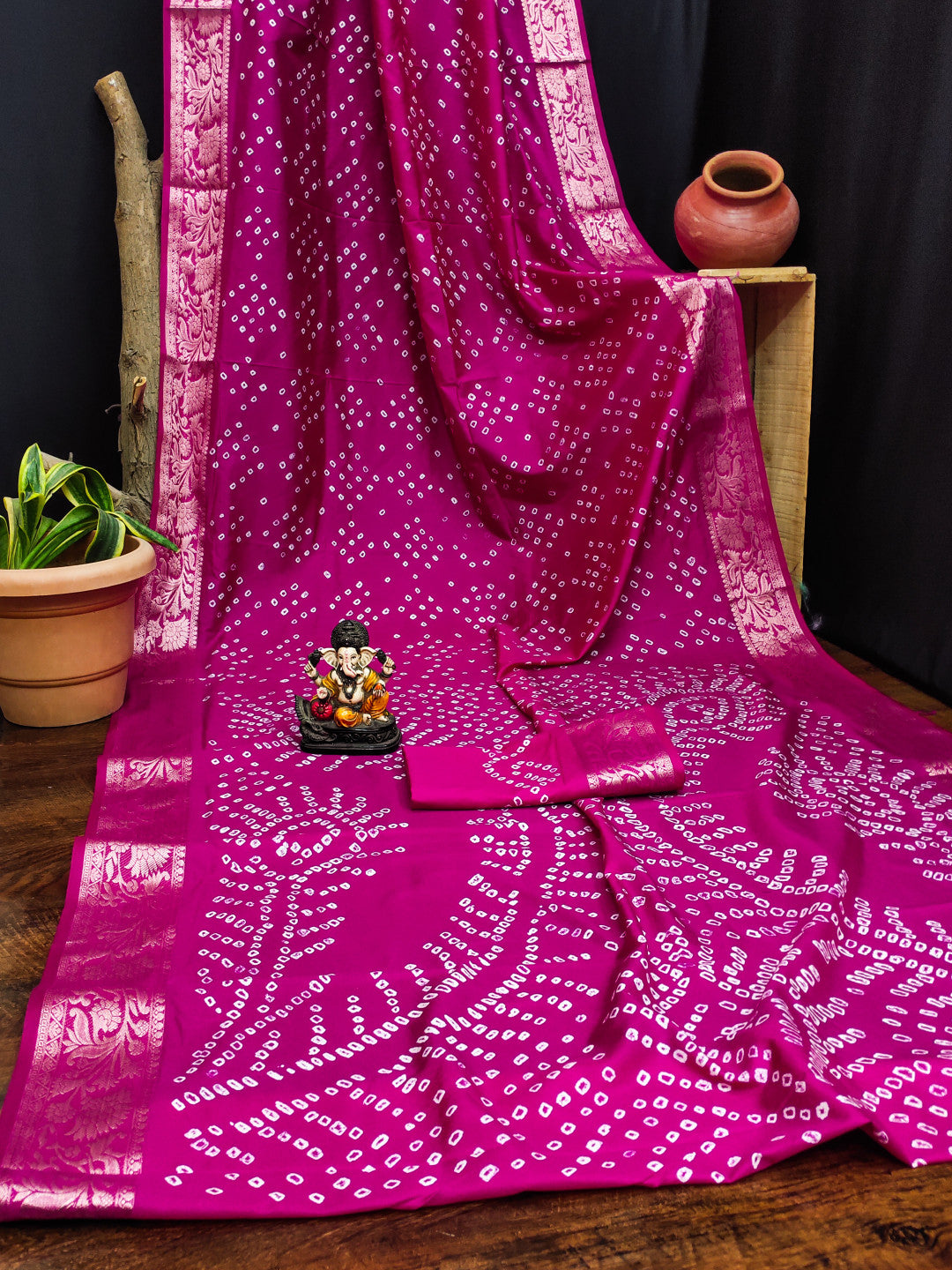 Bandhej Bandhani saree with zari weaving work